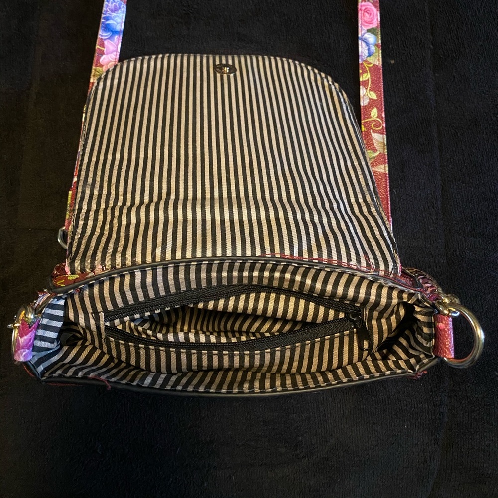 Purse - Picture 3 of 3